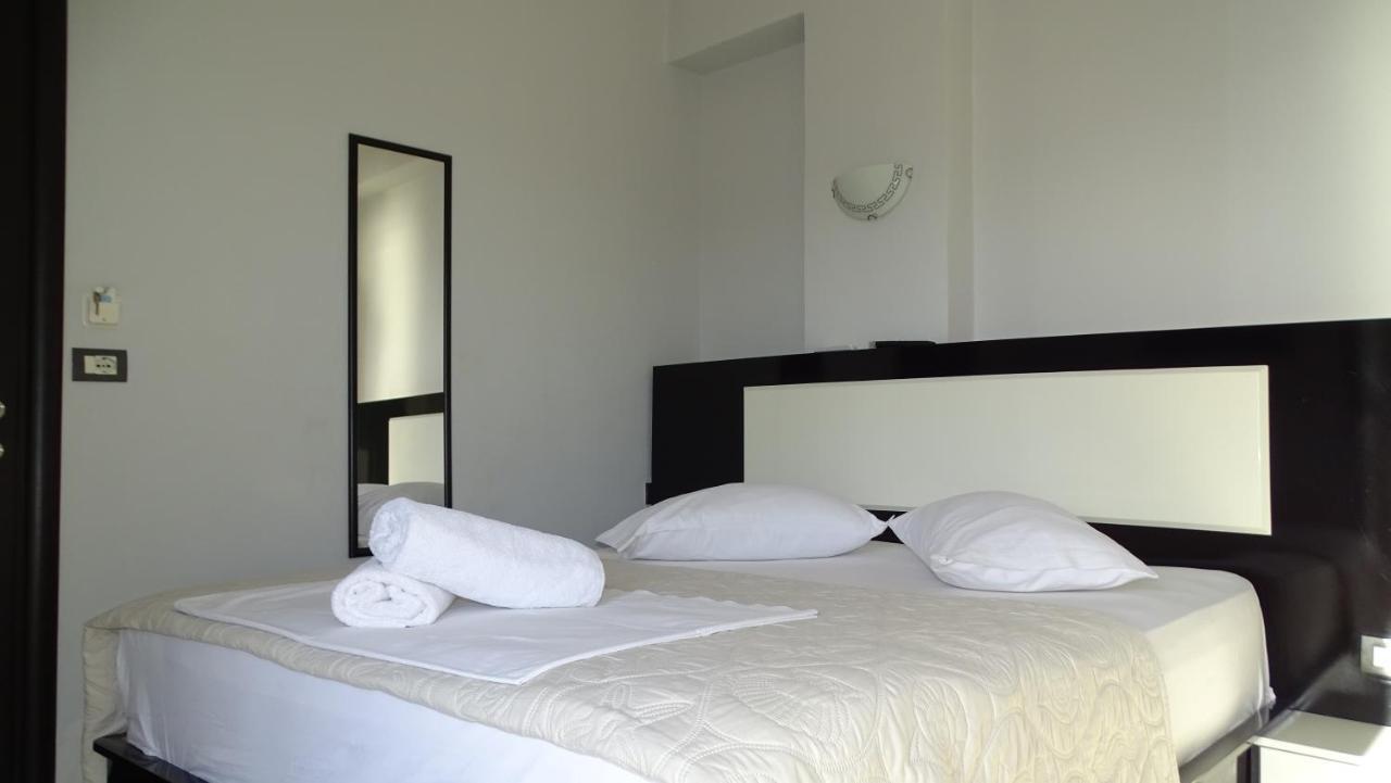 Hotel Ardiani Ксамил Экстерьер фото
